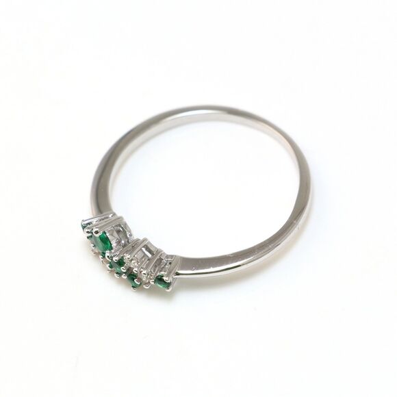 Silver Dazzling May Birthstone Ring, Green Cubic Zirconia Cluster Jewelry - Picture 5 of 9